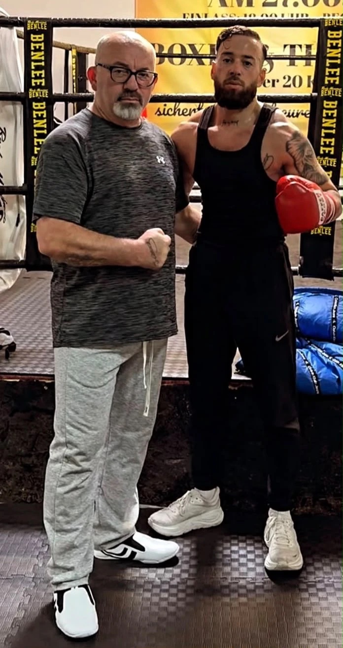 Gökhan Gül, Profiboxer und Headcoach im Gül Gym