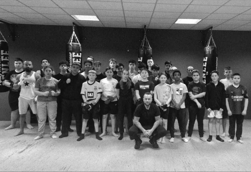 Jugendgruppe im Gül Gym